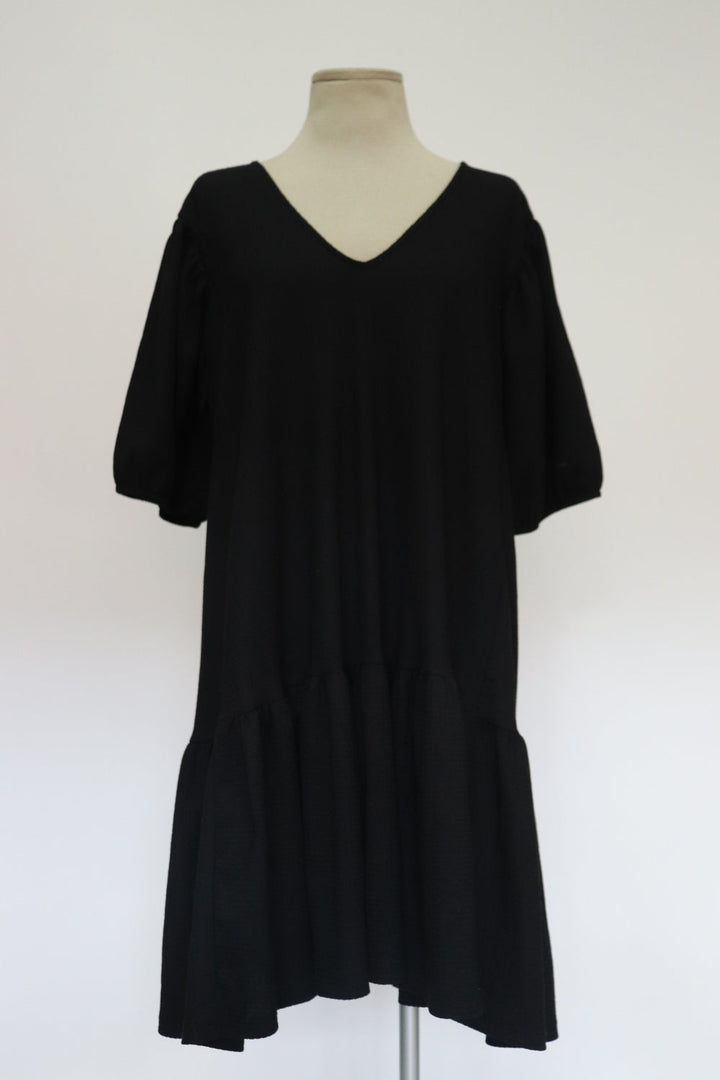 Vestido Negro Peplum