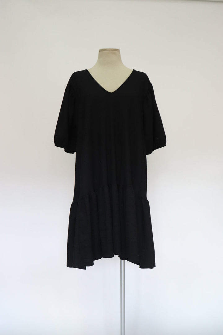 Vestido Negro Peplum