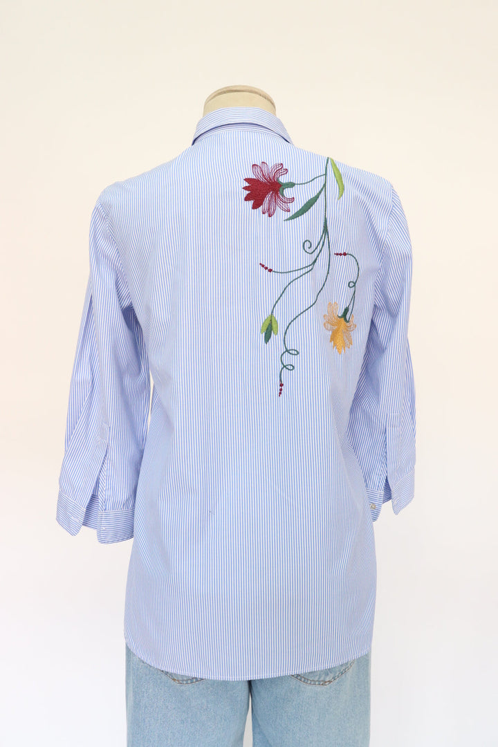 Camisa Flores Bordadas