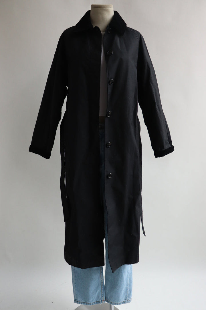 Abrigo Negro Trench