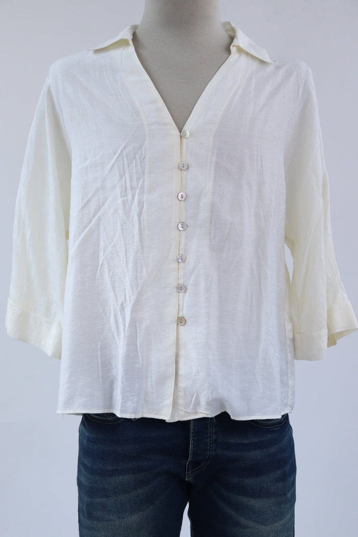 Camisa Crema Botones