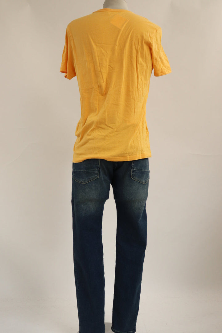 Camiseta Amarilla Básica