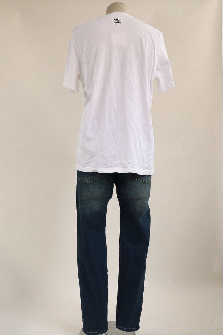 Camiseta Blanca Zapato