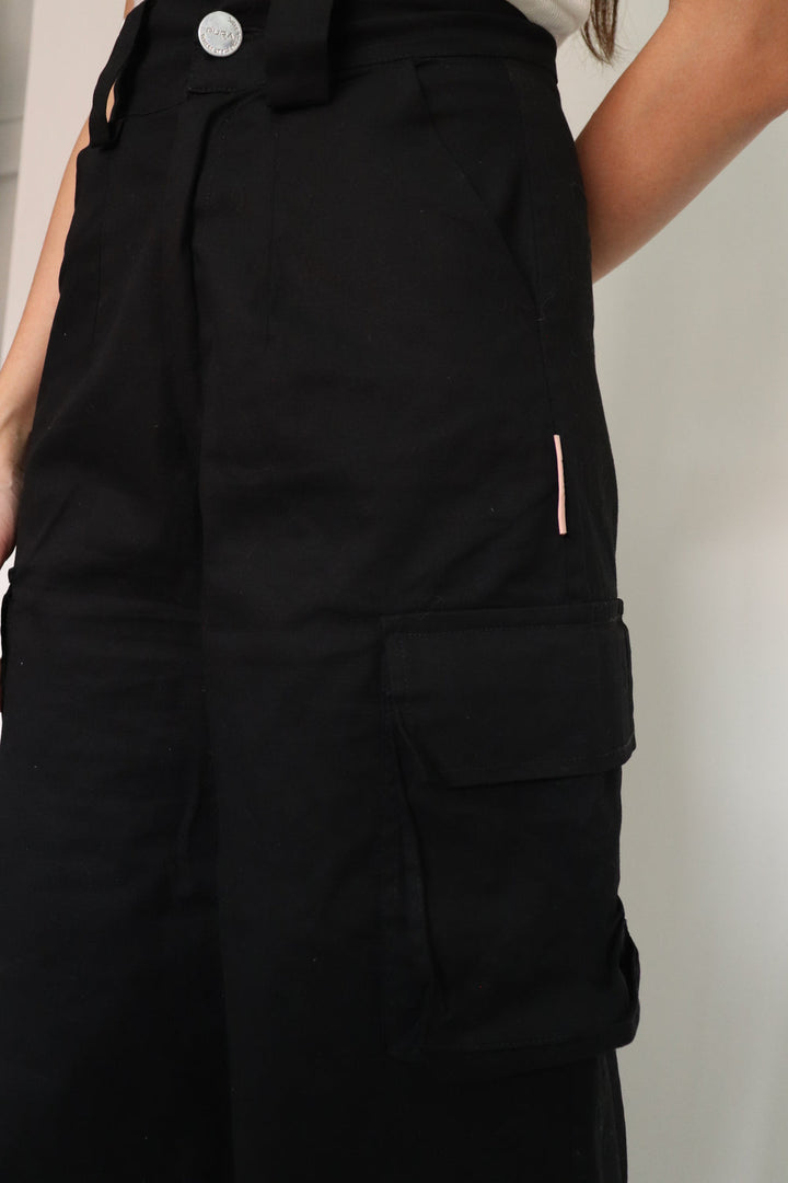 Pantalon Negro Cargo