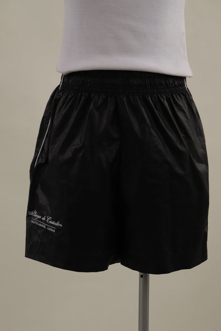 Short Negro Impermeable