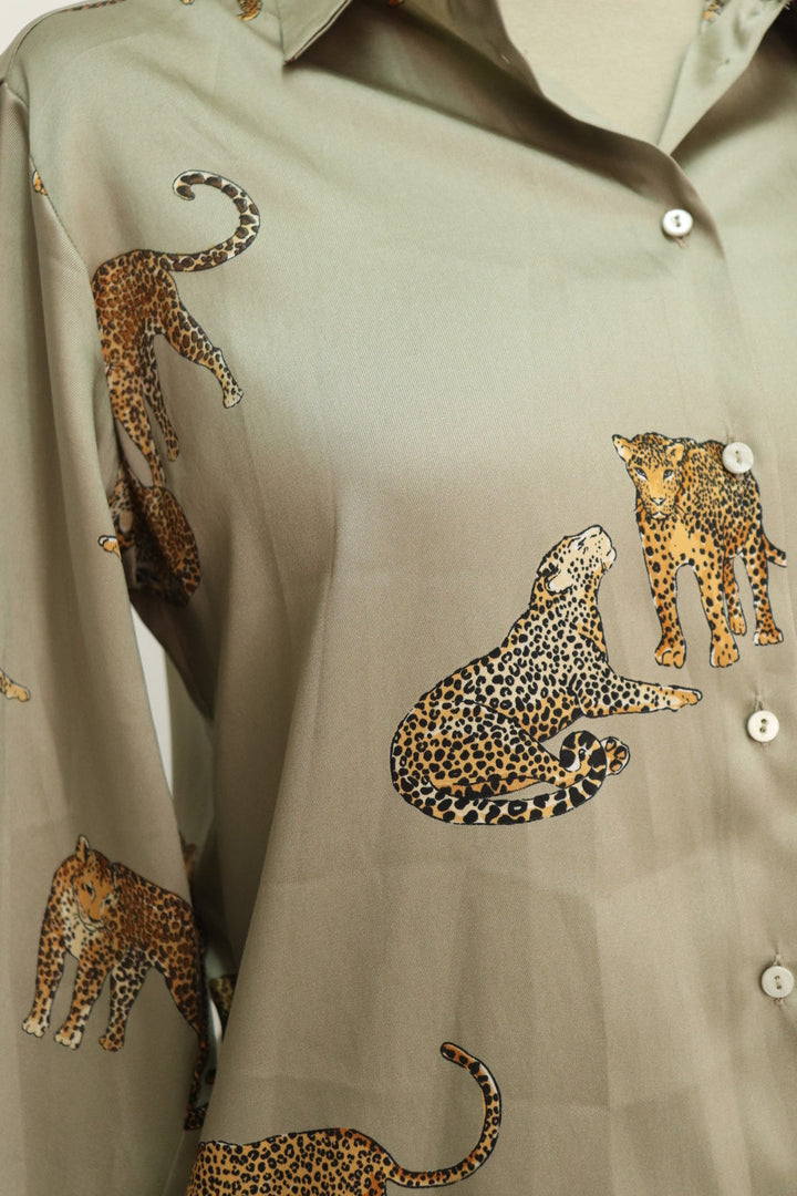 Camisa Leopardo Estampado