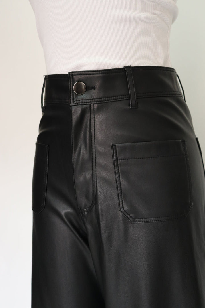 Pantalon Negro Cuero