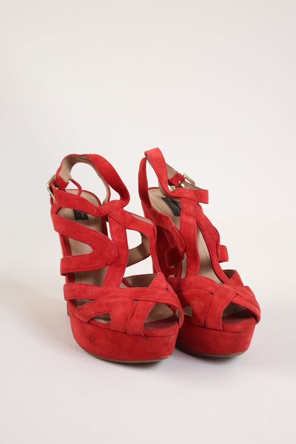 Tacones Rojos Suede