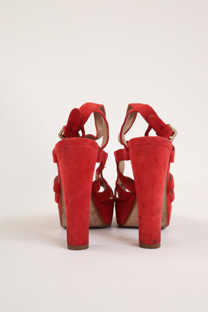 Tacones Rojos Suede