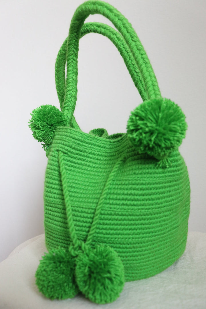 Mochila Verde Mano