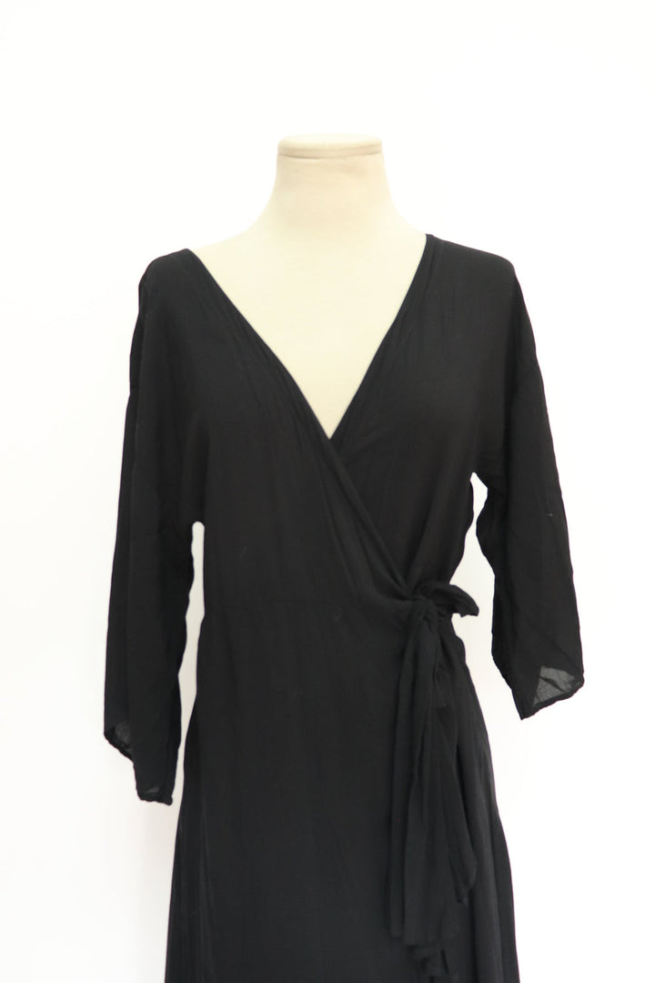 Vestido Wrap Negro