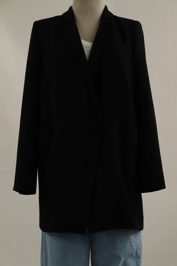 Blazer Negro Hombreras