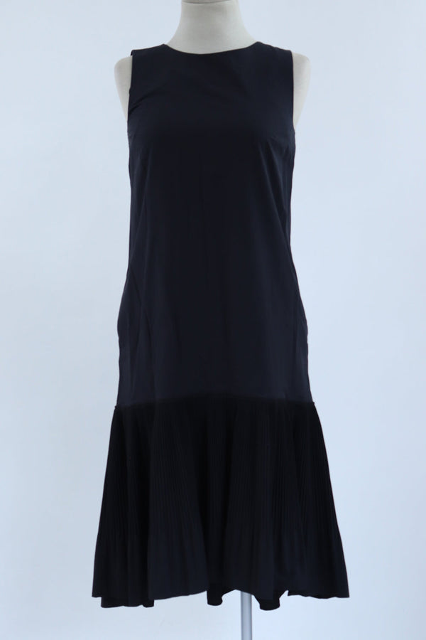 Vestido Negro Plisado