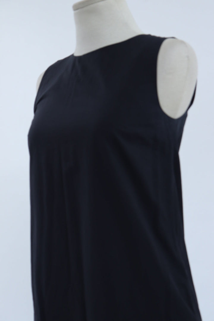 Vestido Negro Plisado