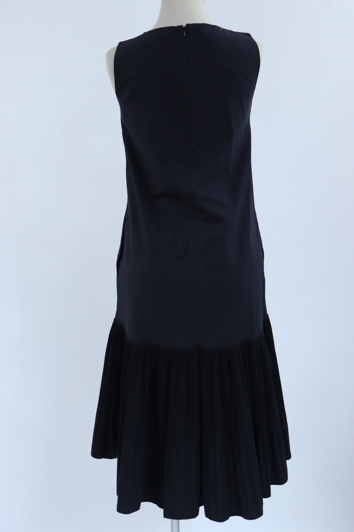 Vestido Negro Plisado