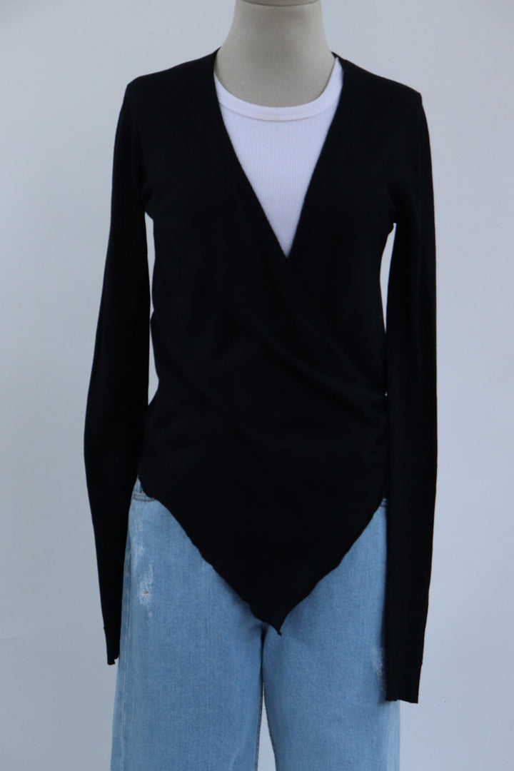 Cardigan Negro Asimetrico