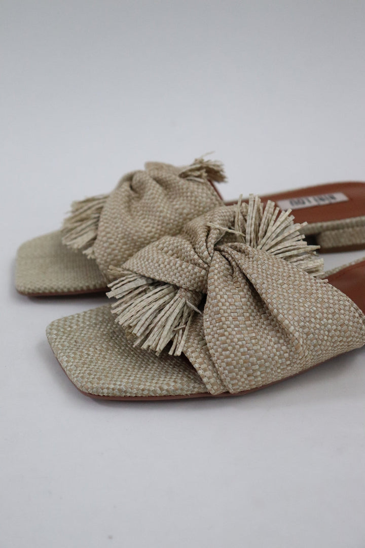 Sandalias Beige Tejidas