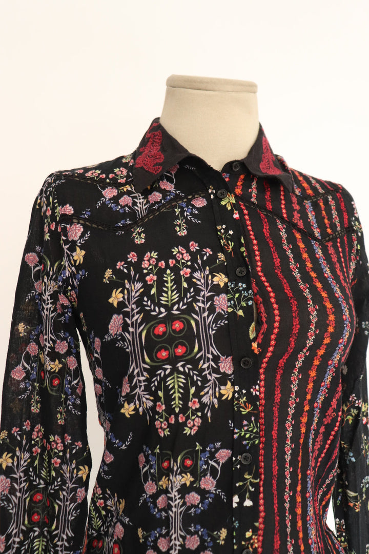 Camisa Negra Flores