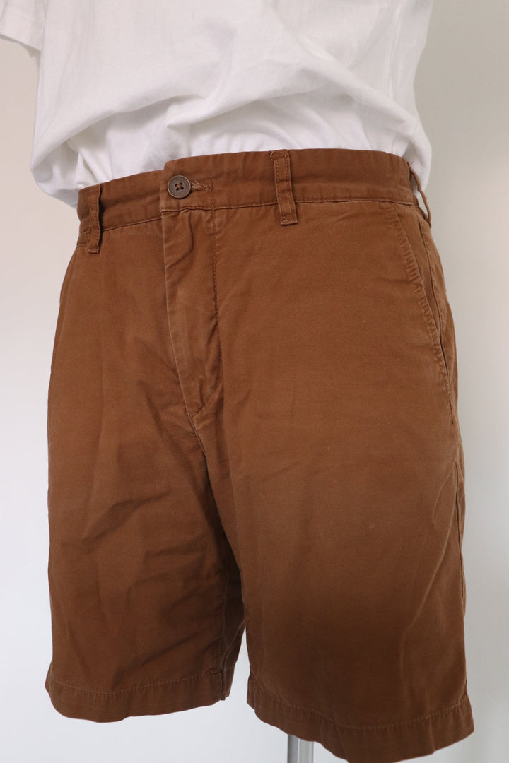 Bermudas Cafe Oscuro