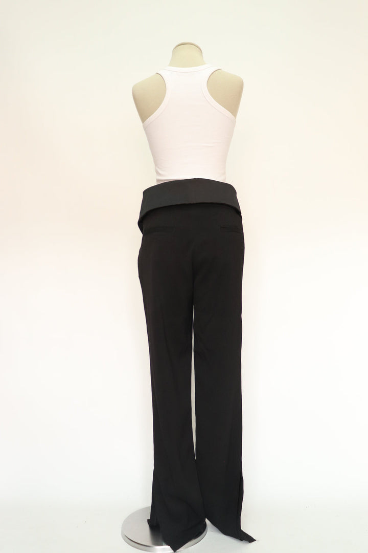 Pantalon Negro Asimetrico