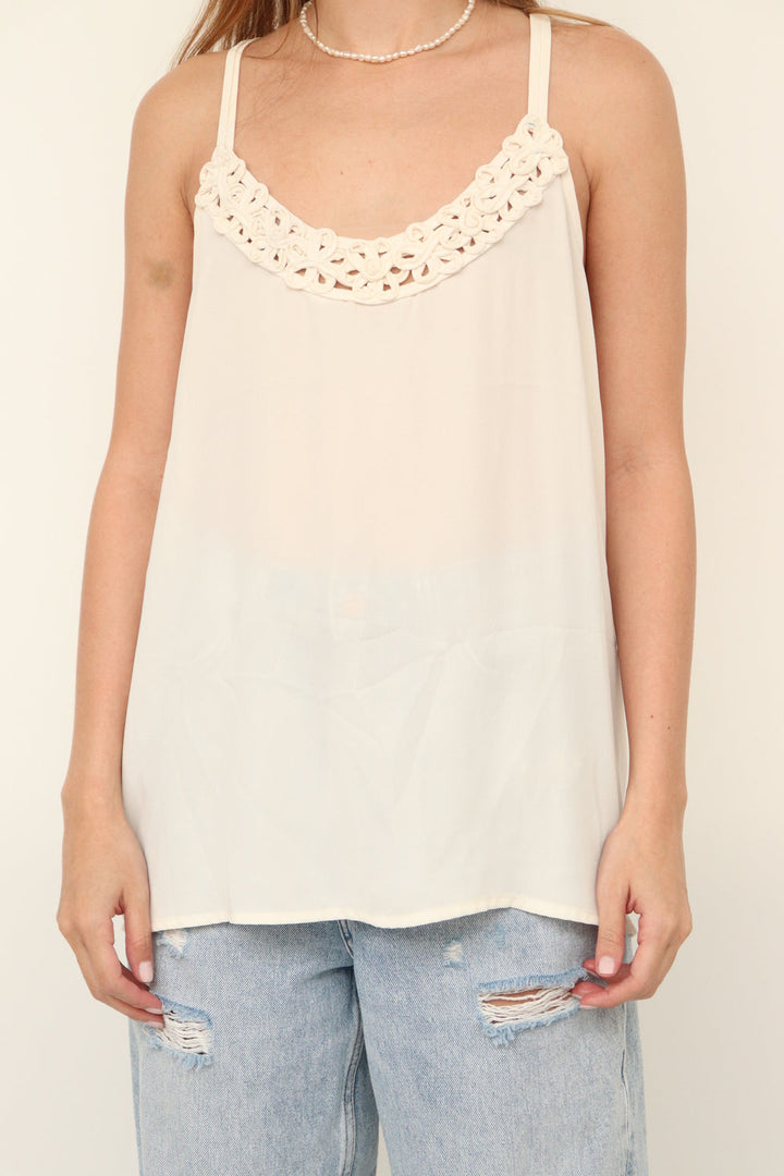 Top Beige Flores