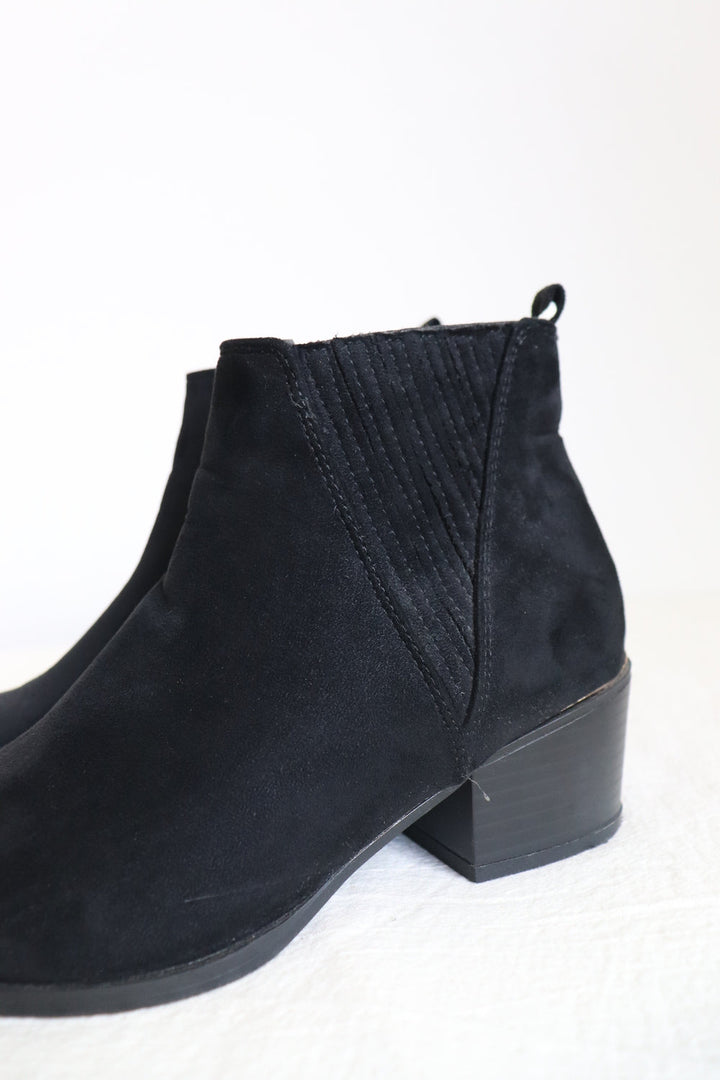 Botines Suede Negros