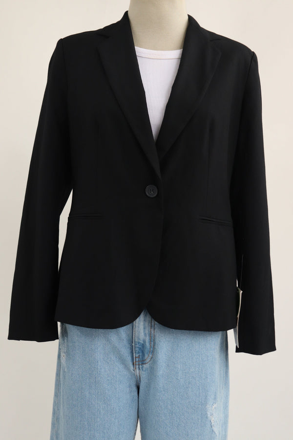 Blazer Negro Hombreras