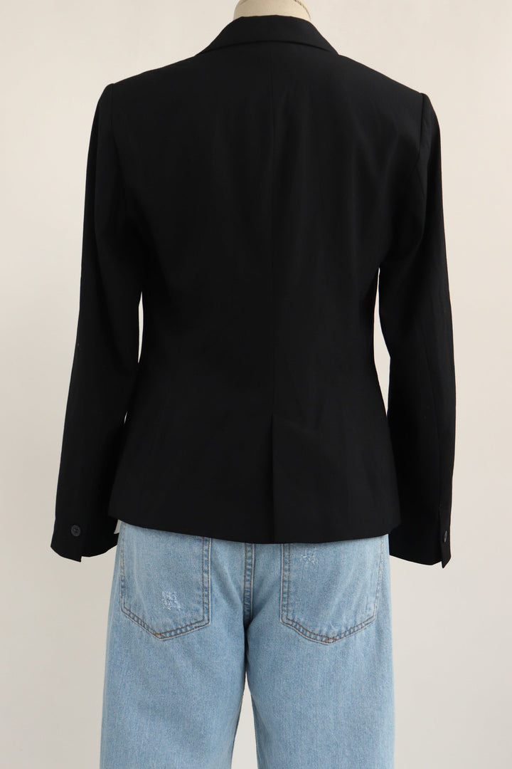 Blazer Negro Hombreras