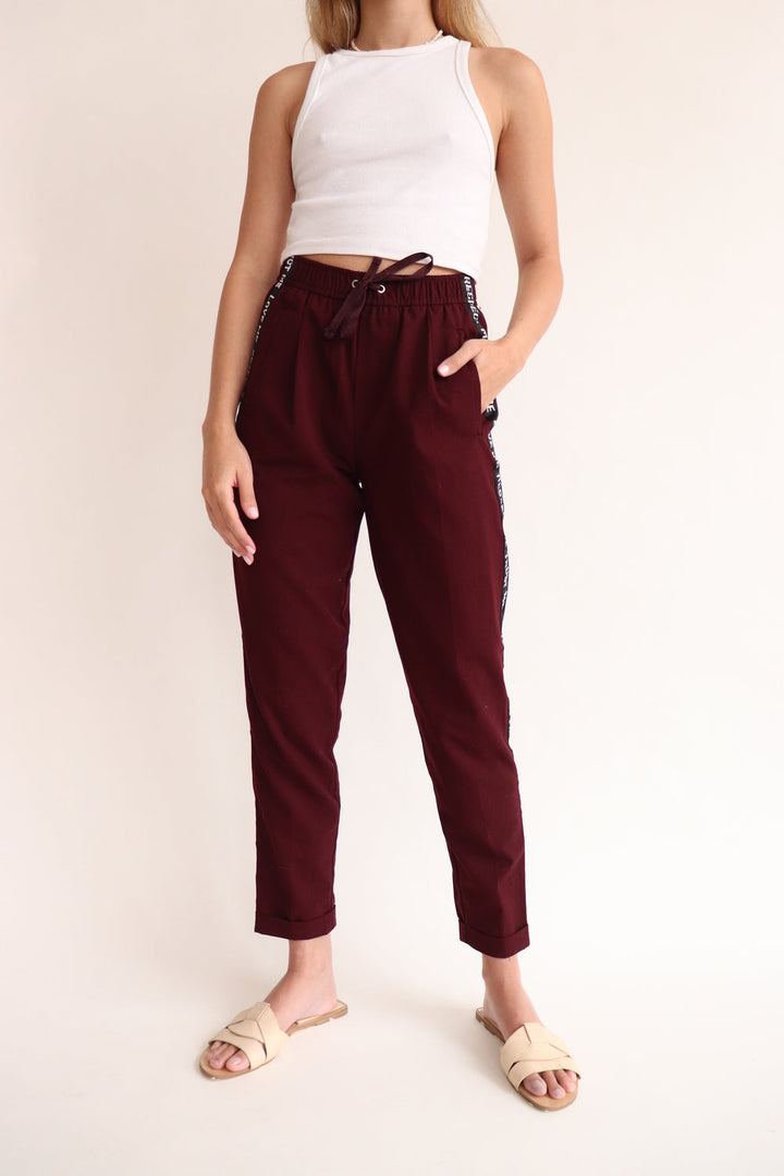 Outfit Jogger Color Vino Mujer Vino Tinto Jogger Mujer Rojo