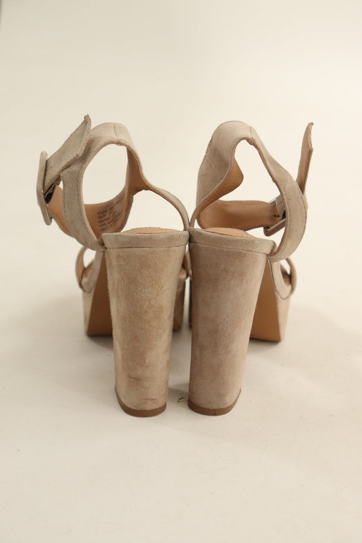 Tacones Beige Suede