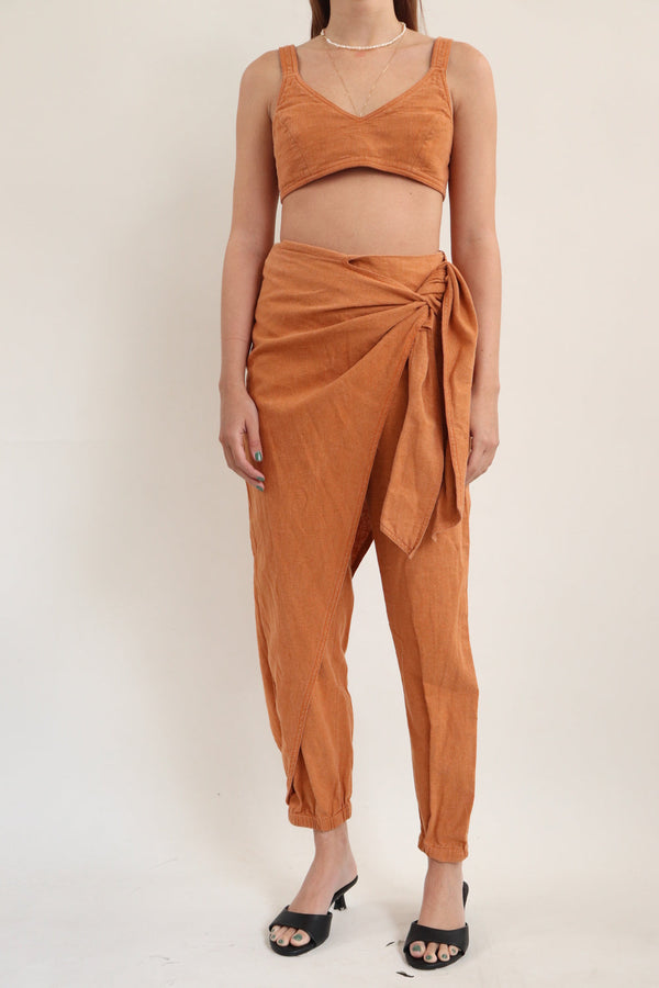 Pantalon Naranja Amarrar