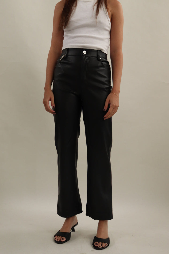 Pantalon Cuero Negro