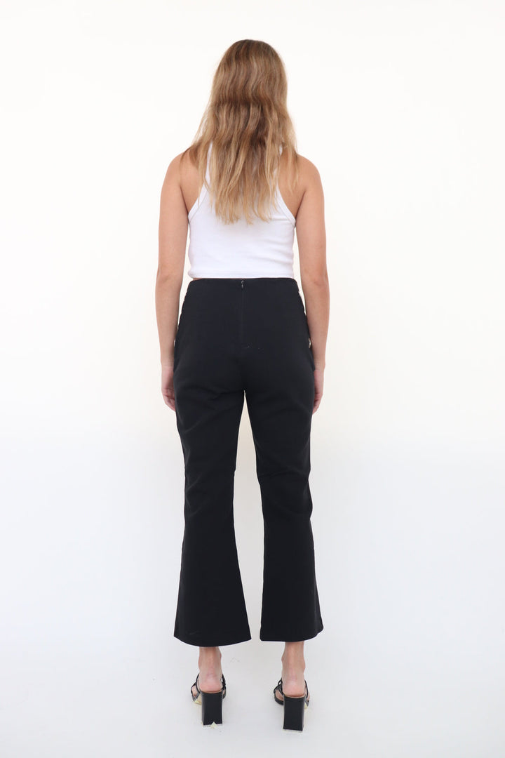 Pantalon Negro Ojales