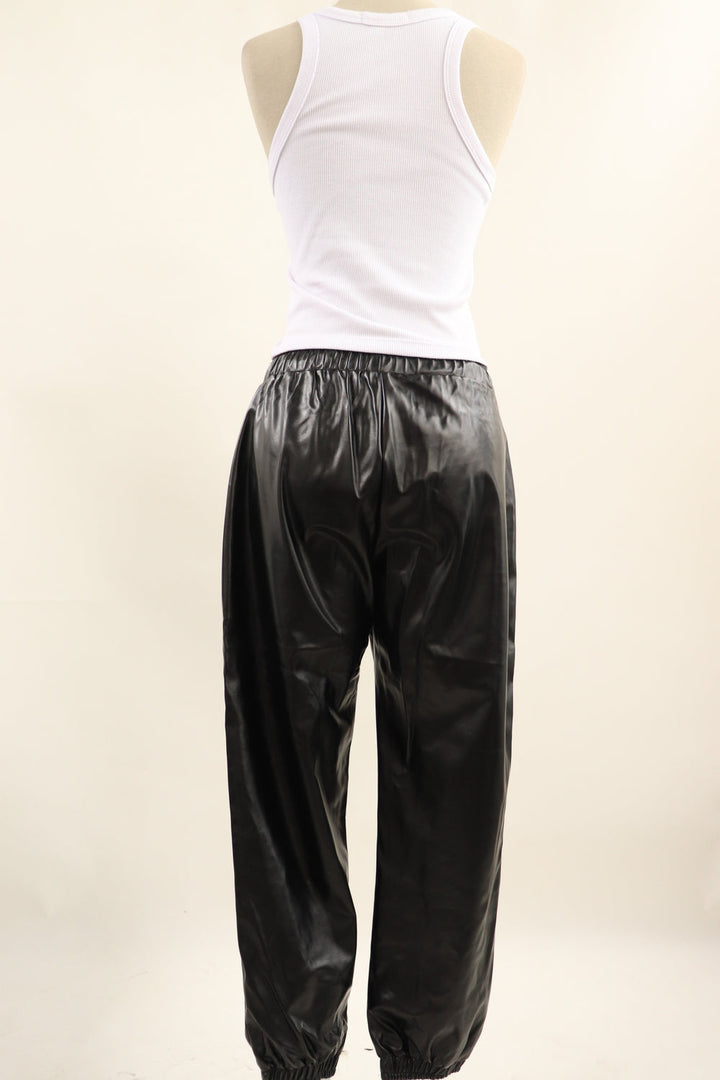 Jogger Cuero Negro