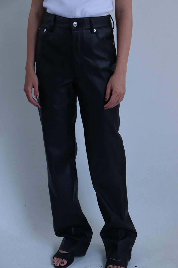 Pantalon Cuero Negro