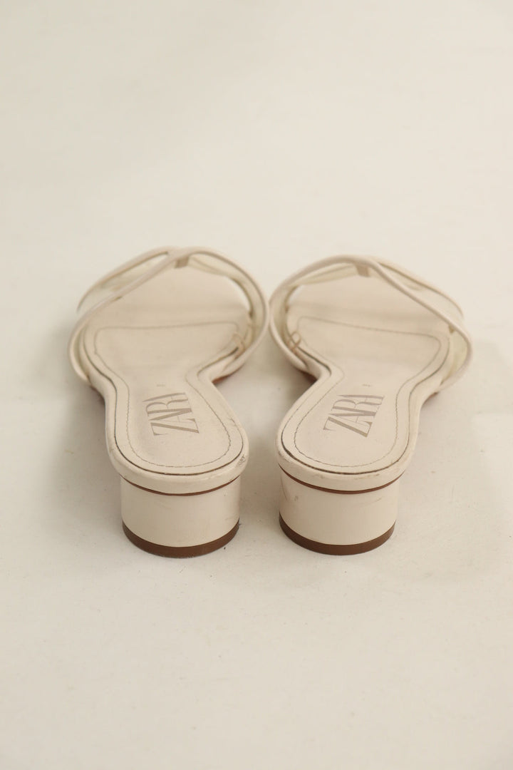 Sandalias Blancas Plastico