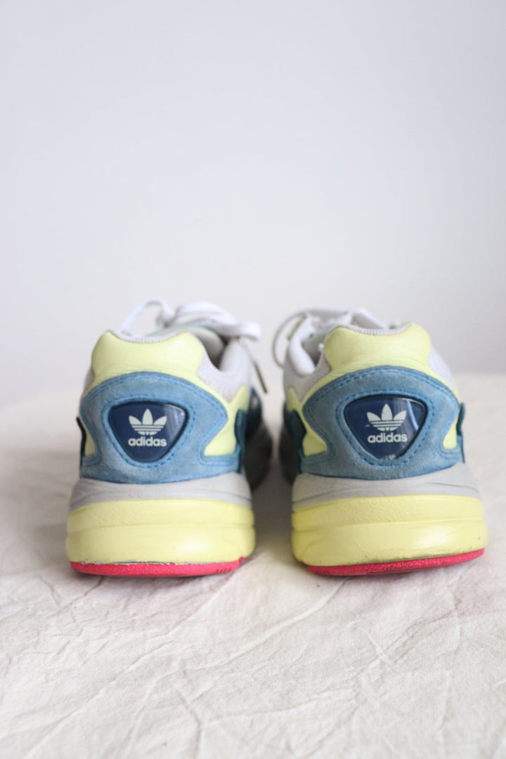 Tenis Torsion Adidas