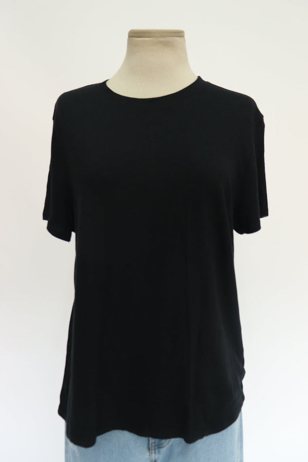 Camiseta Negra Basica