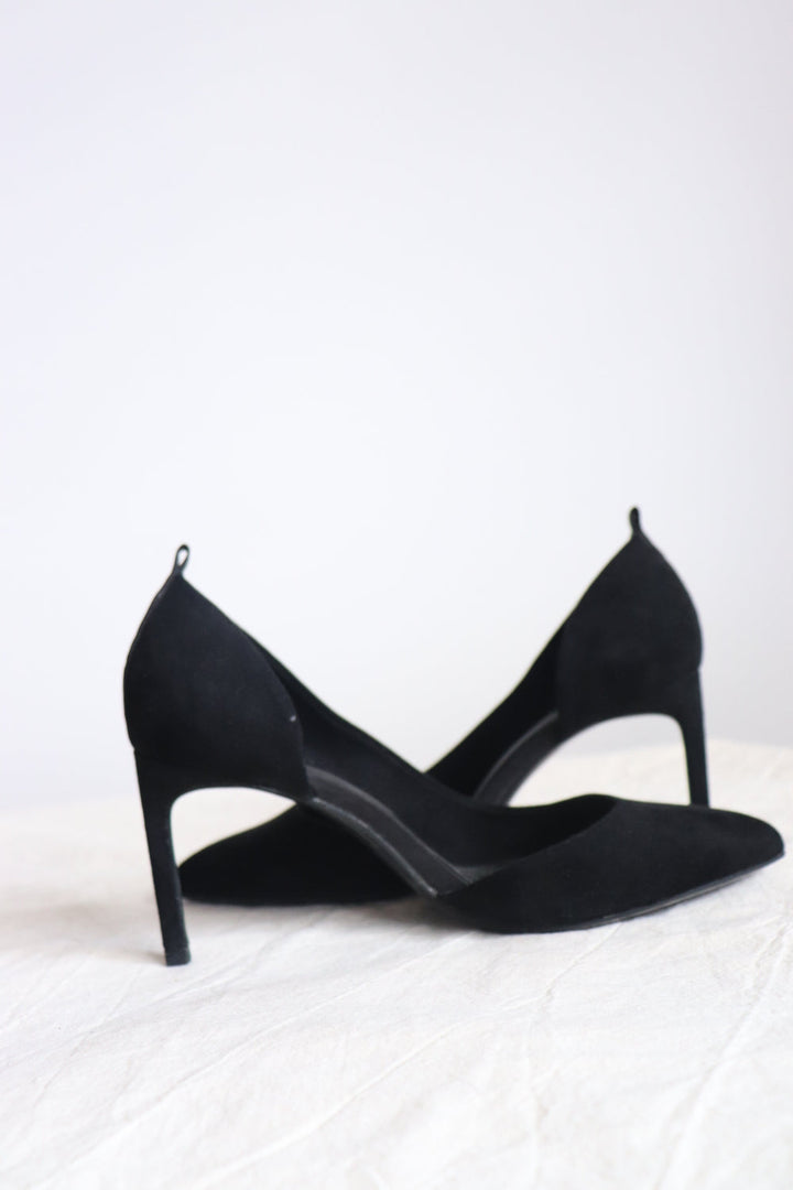 Tacones Negros Abiertos