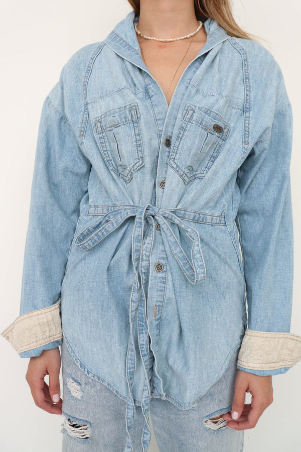 Camisa Denim Capucha