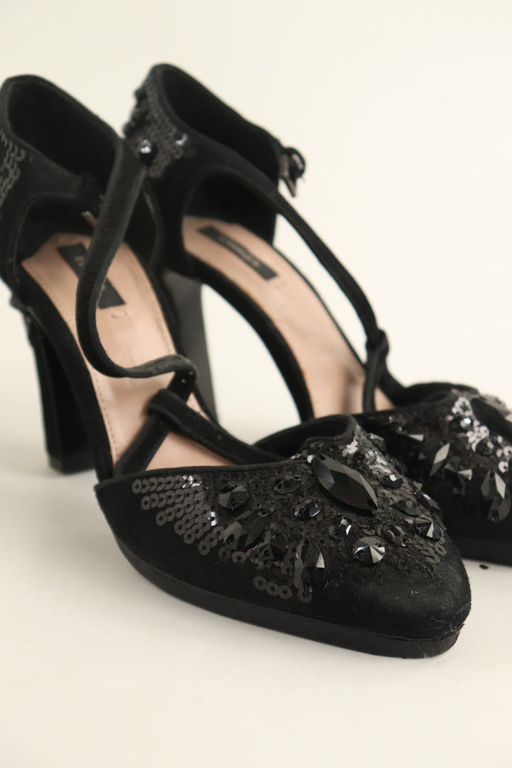 Tacones Negros Piedras