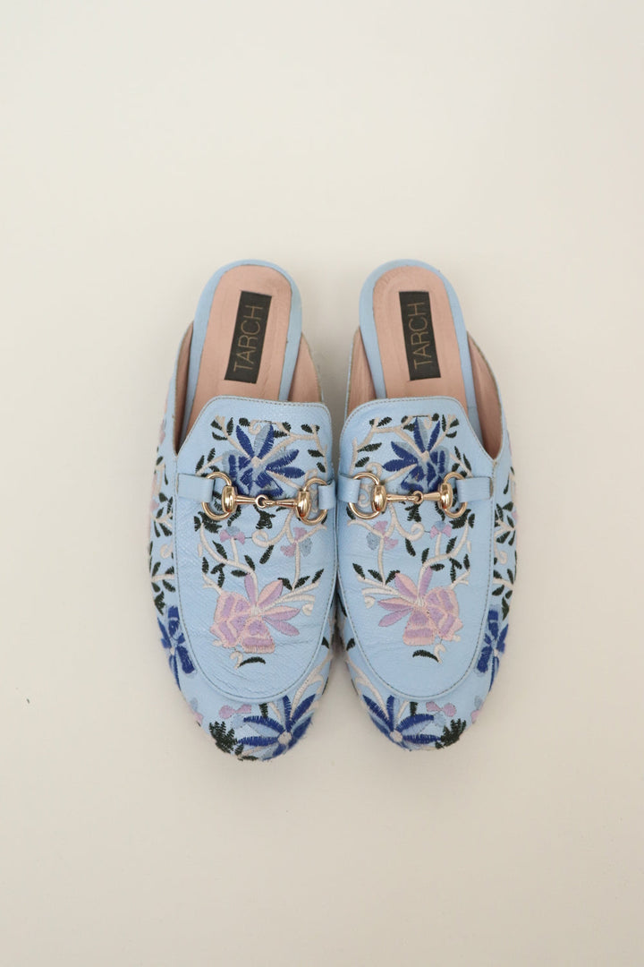 Zuecos Flores Bordadas