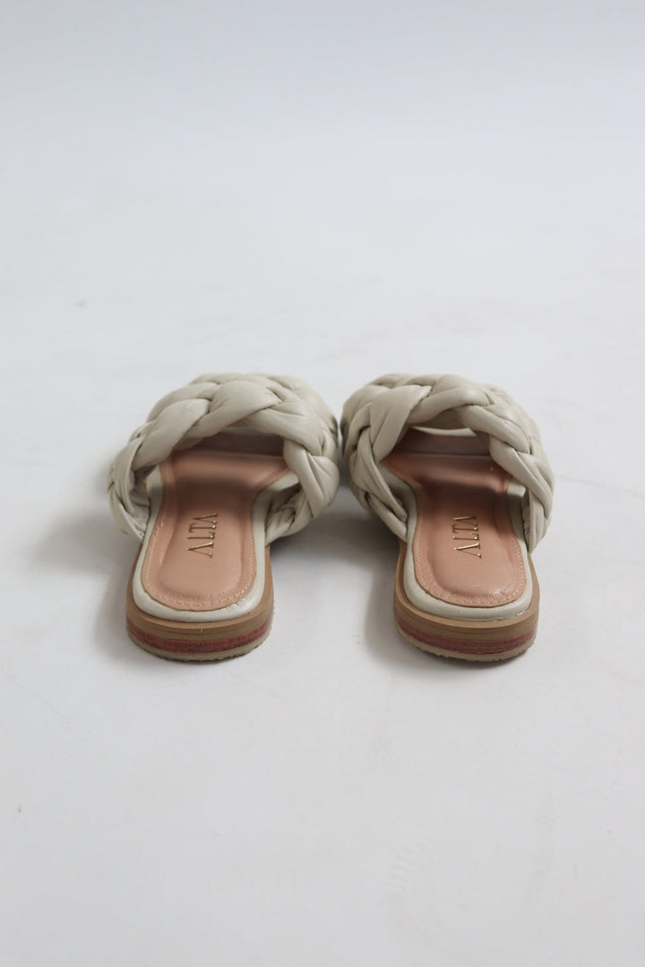 Sandalias Nudo Beige