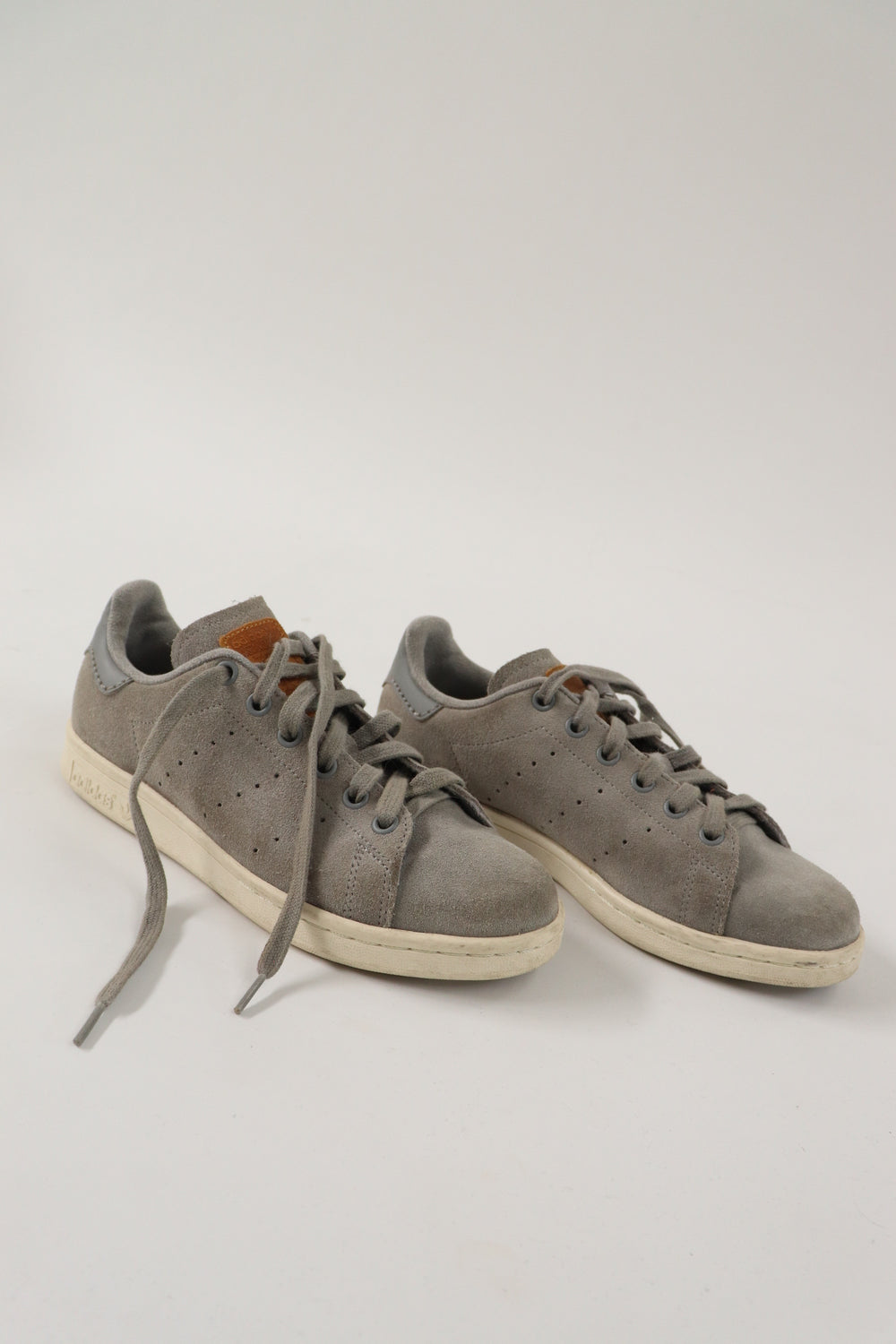 Tenis gris clearance