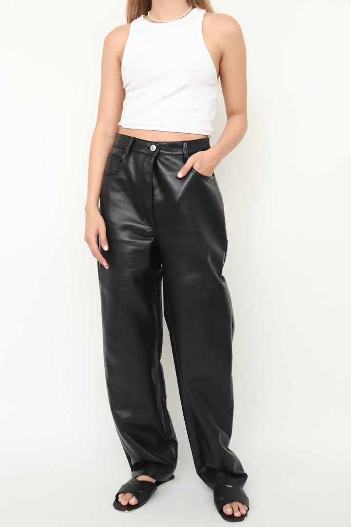 Pantalon Negro Cuero