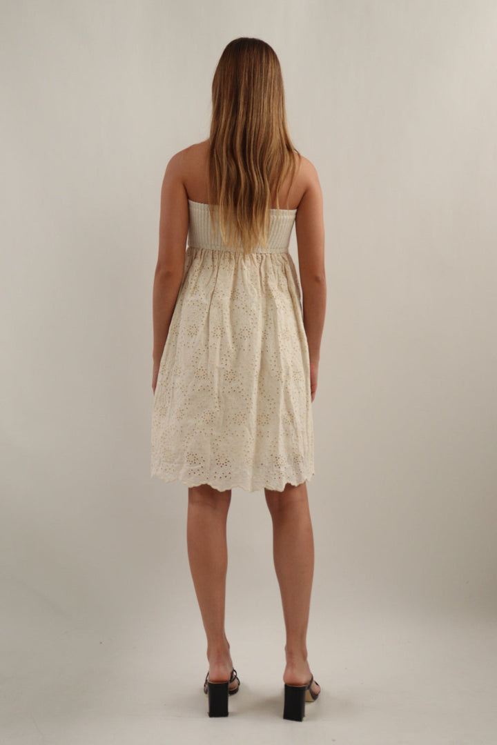 Vestido Ojalillo Strapless