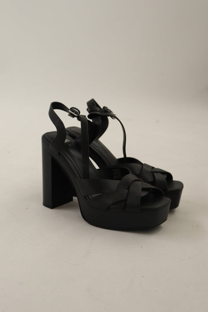 Tacones Negros Altos