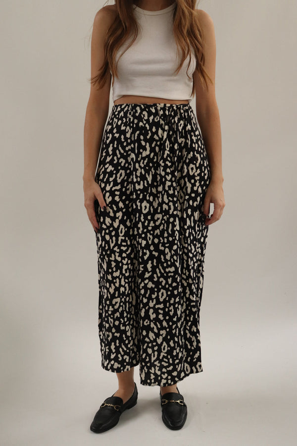 Pantalon Negro Leopardo