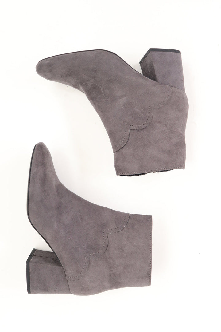 Botin Gamuza Gris