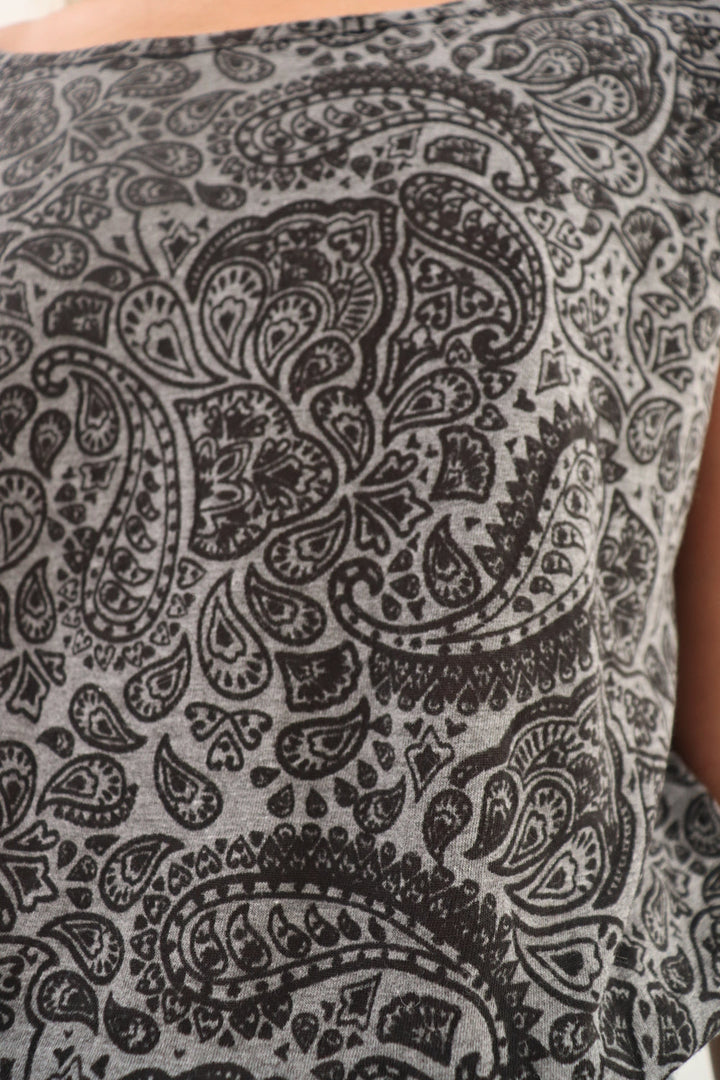 Camiseta Gris Paisley